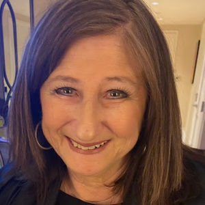 Meet your Posher, Loretta